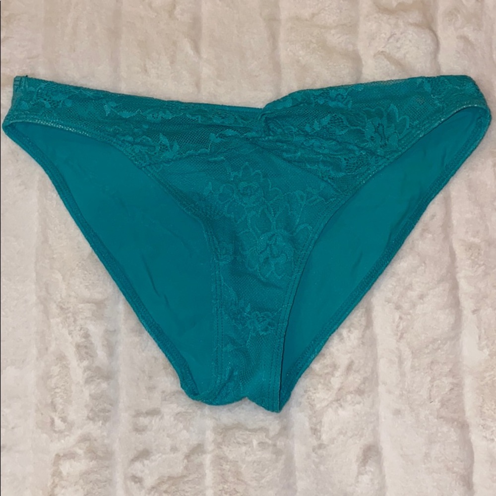 Bikini ๐ bottom - Picture 2 of 5